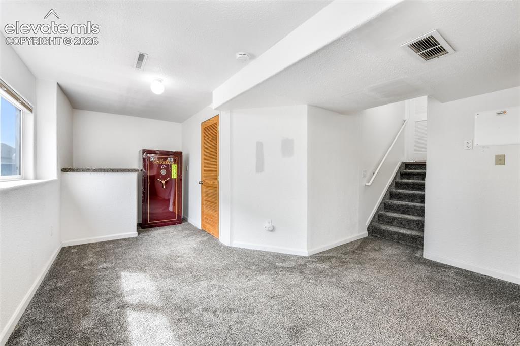 12906 Oakland Hills Road