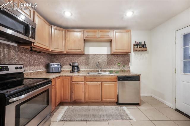 1414 Alexander Road
