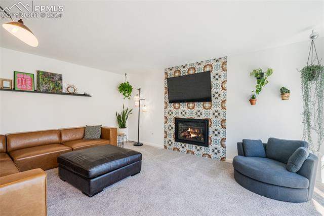 6751 War Eagle Place