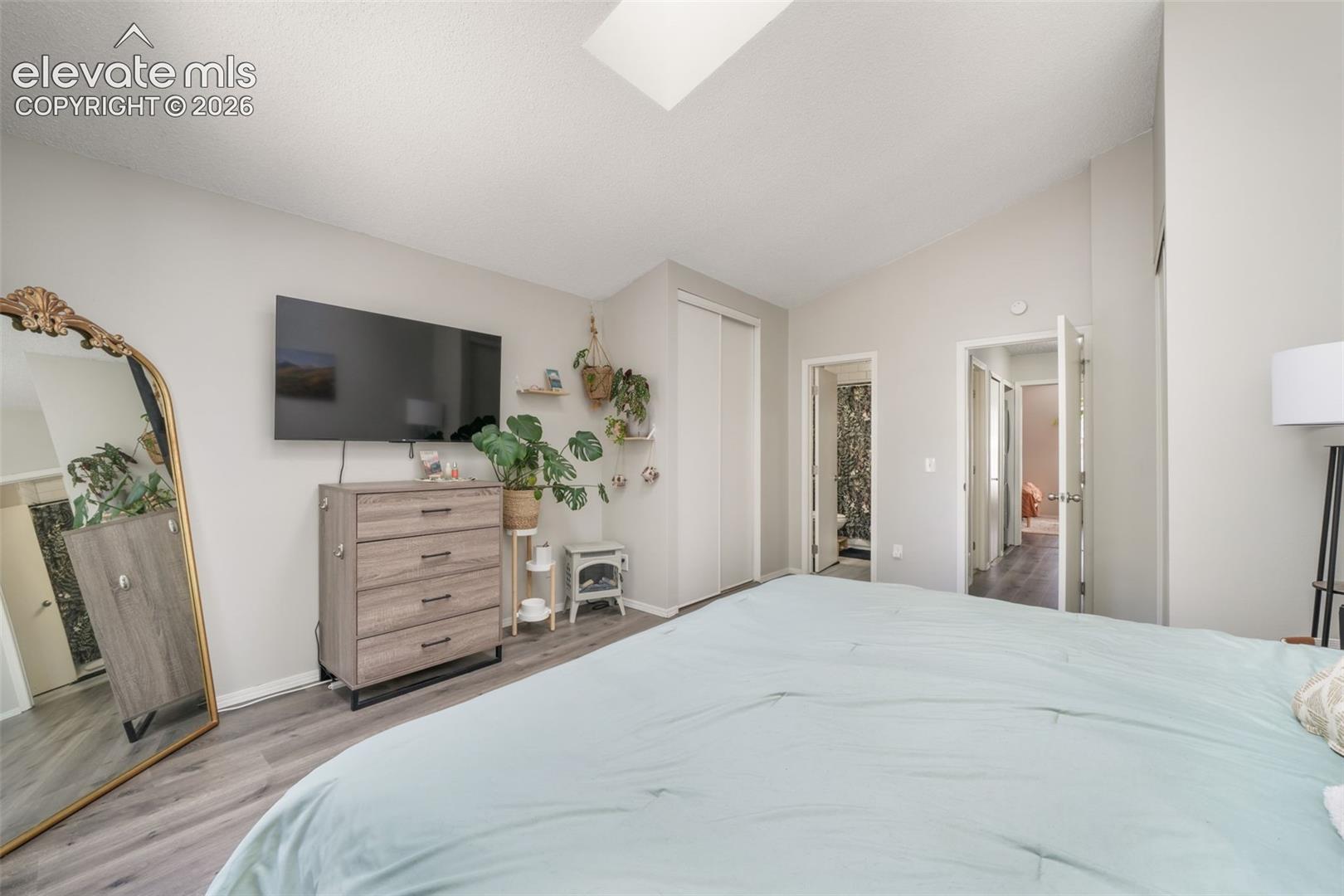 3553 Queen Anne Way