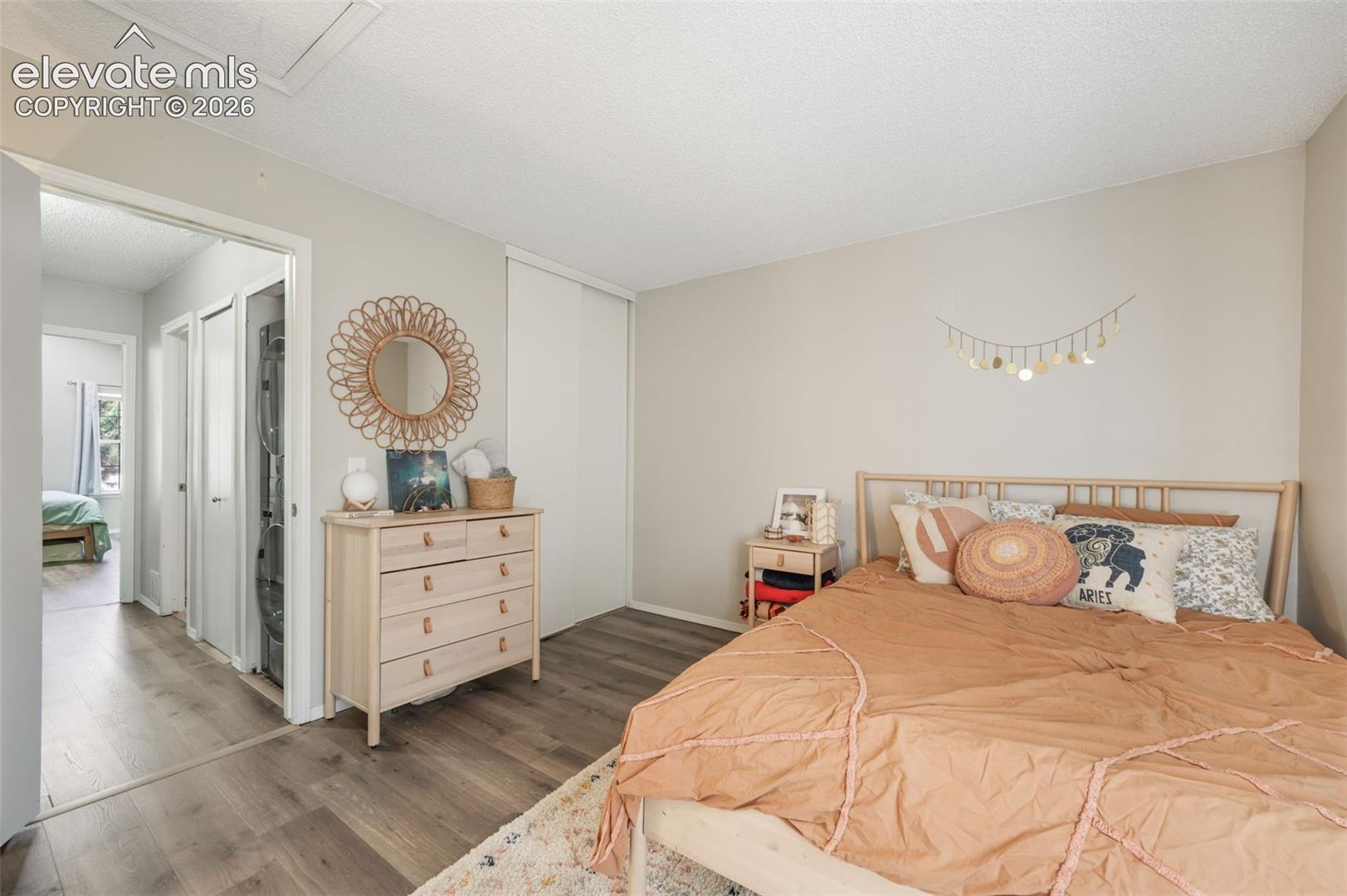 3553 Queen Anne Way