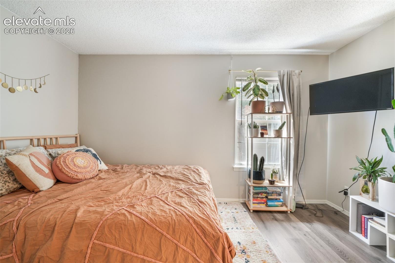 3553 Queen Anne Way
