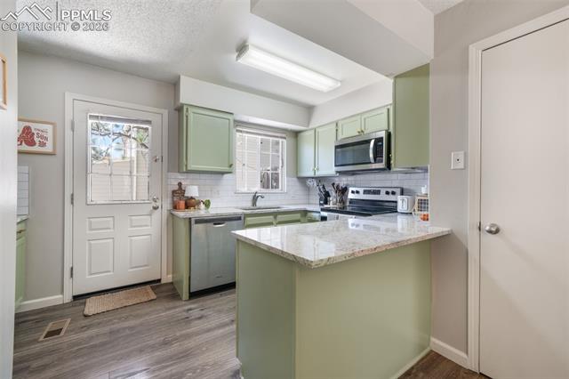 3553 Queen Anne Way