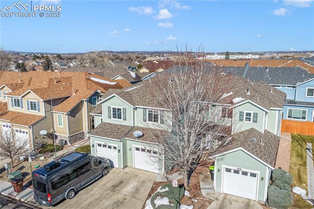 812 Hailey Glenn View