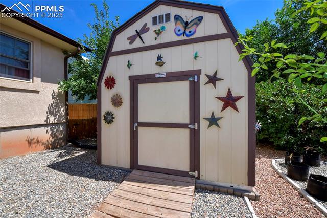 7285 Grand Valley Drive