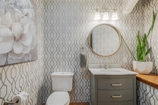 17532 Colonial Park Drive