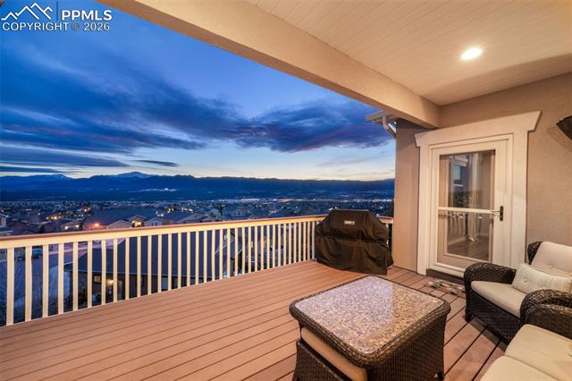 215 Kettle Valley Way