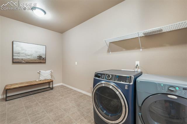 215 Kettle Valley Way