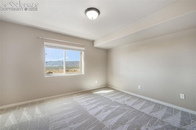 215 Kettle Valley Way