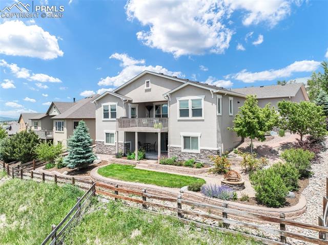 215 Kettle Valley Way