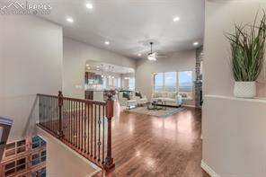 215 Kettle Valley Way