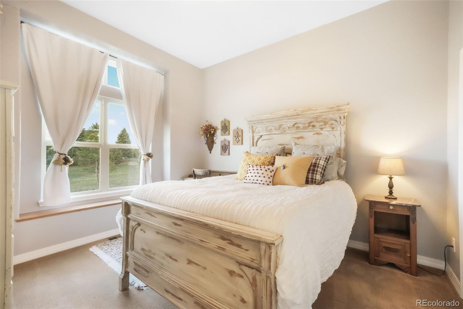 1236 Castlecombe Lane