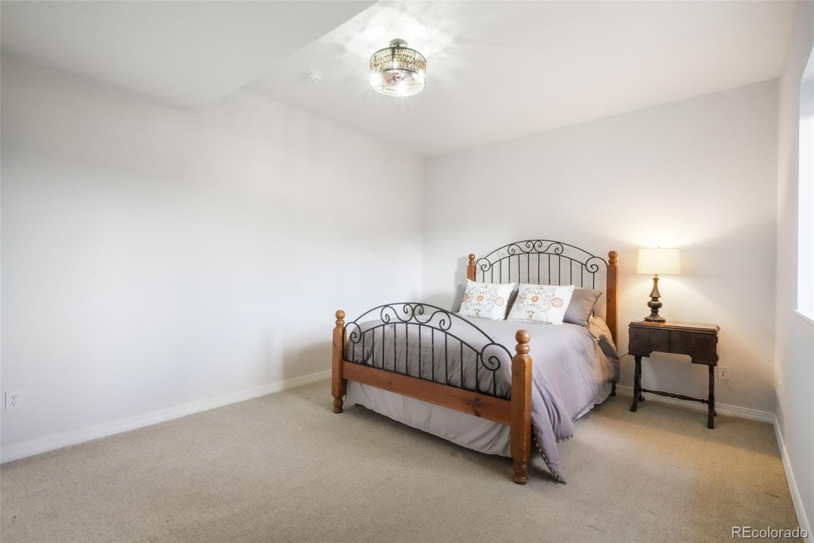 1236 Castlecombe Lane