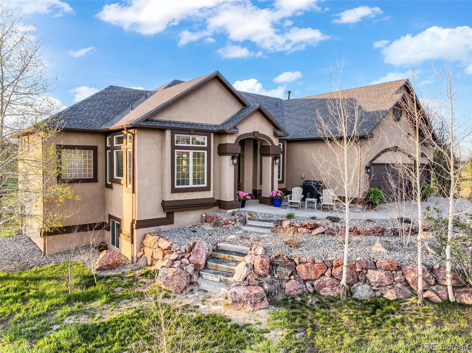 1236 Castlecombe Lane