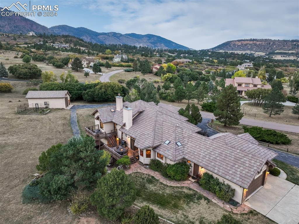 820 Forest View Circle