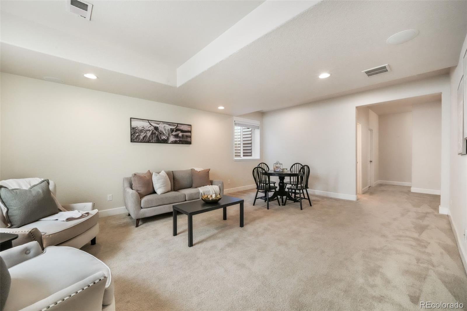 7186 Laurel Cherry Court