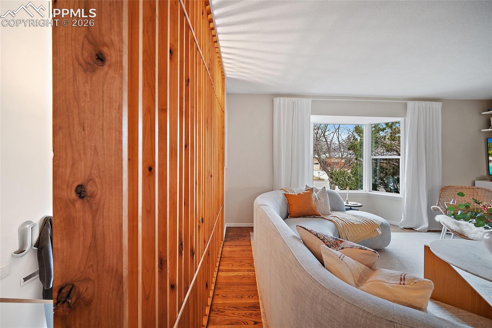 1009 Panorama Drive