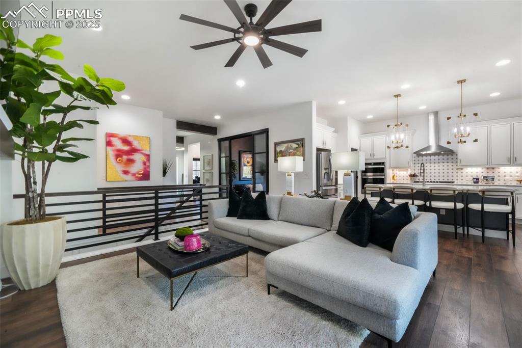 1004 Tree Bark Terrace