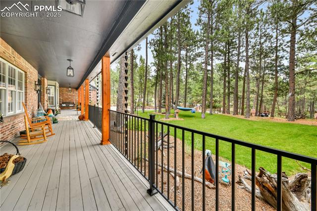 18690 Thunderbird Trail