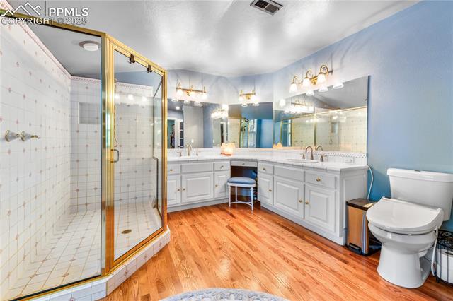 18690 Thunderbird Trail