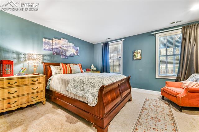 18690 Thunderbird Trail