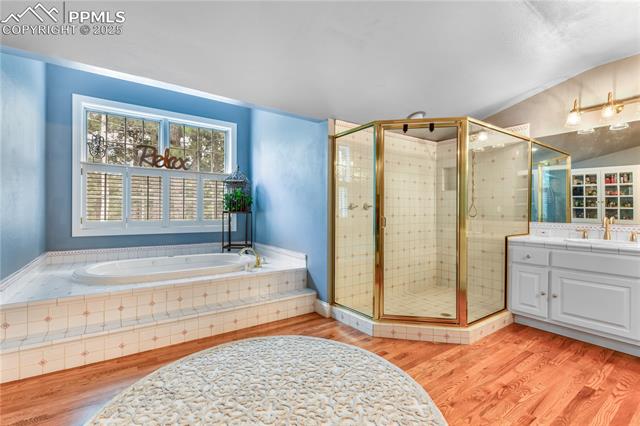 18690 Thunderbird Trail