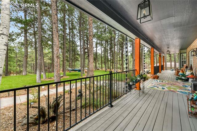 18690 Thunderbird Trail