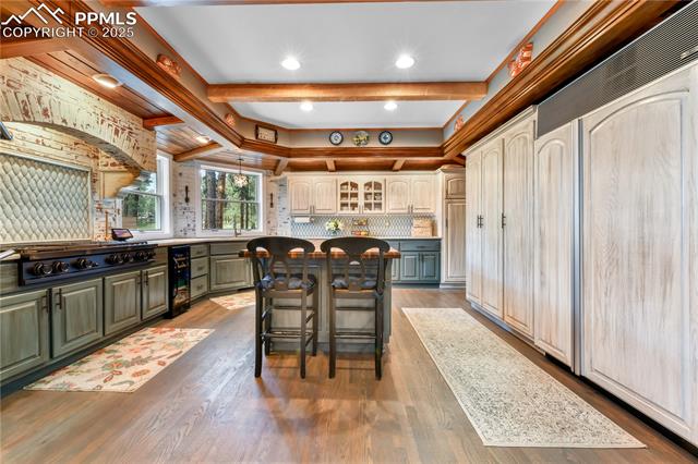 18690 Thunderbird Trail