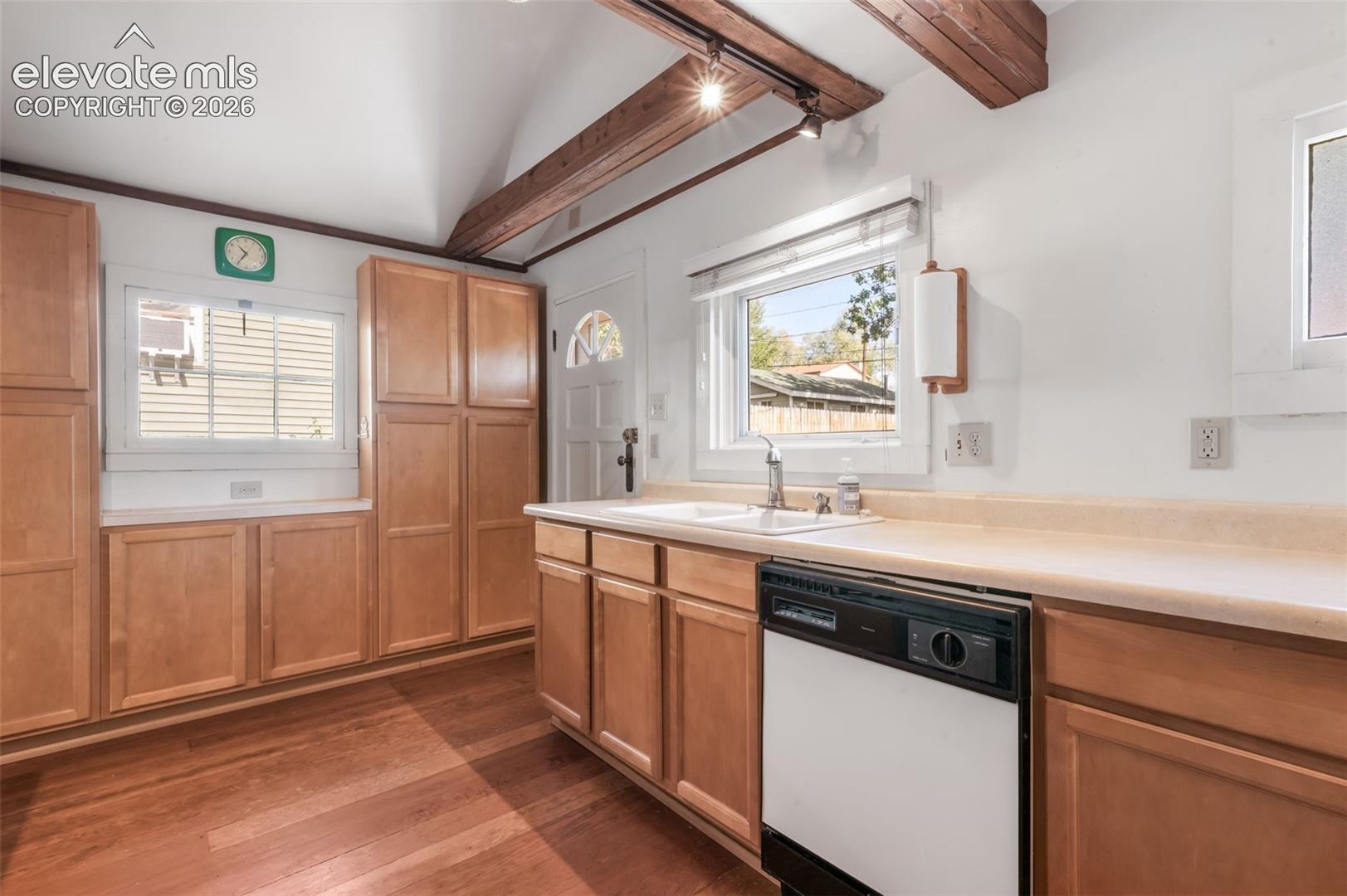 3326 W Kiowa Street