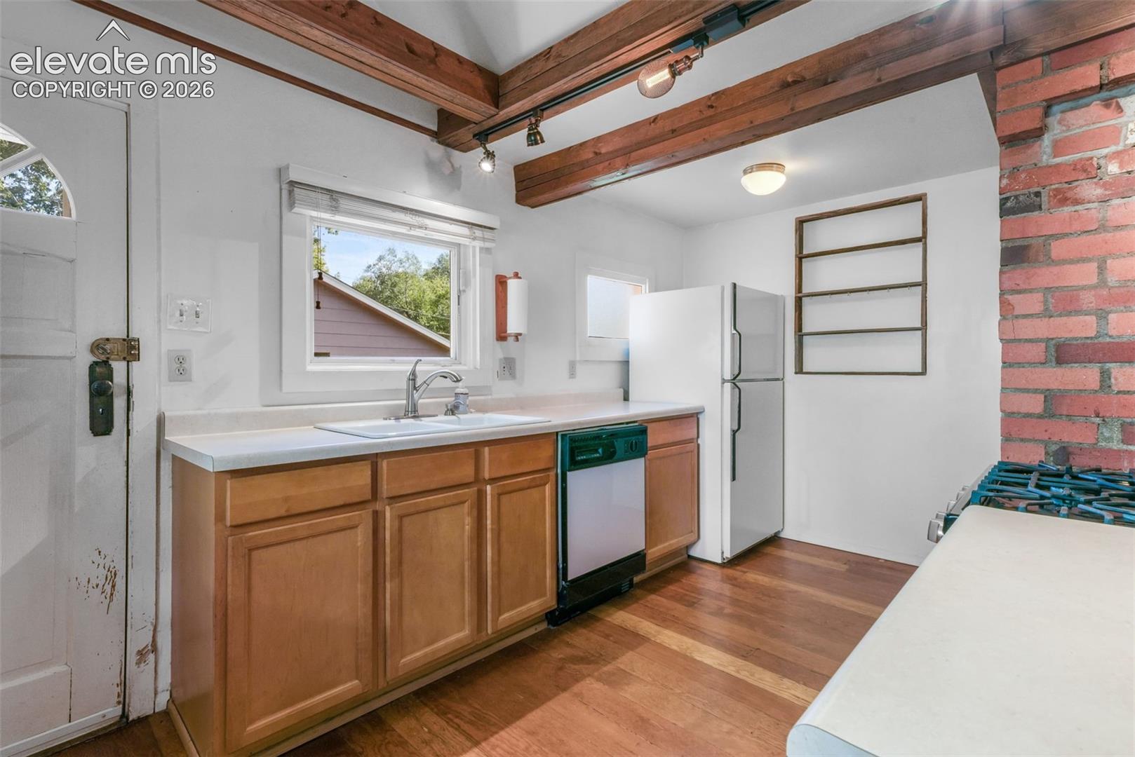 3326 W Kiowa Street