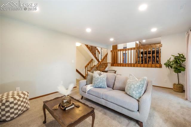 5081 Willowbrook Road