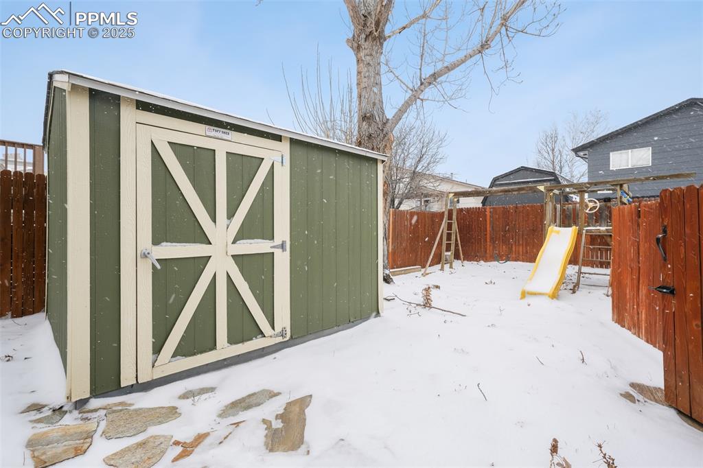 836 Foxwood Drive