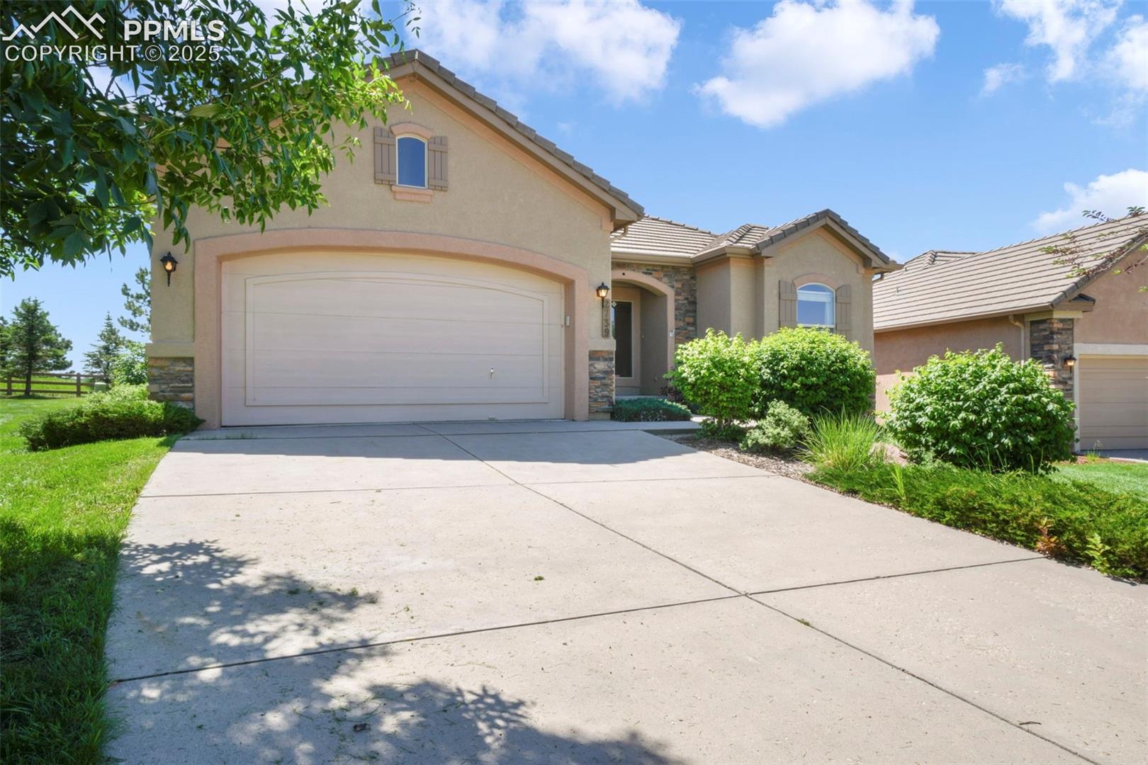 2739 Crooked Vine Court