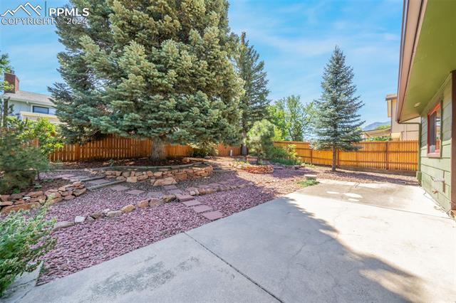 3055 W Westcliff Drive