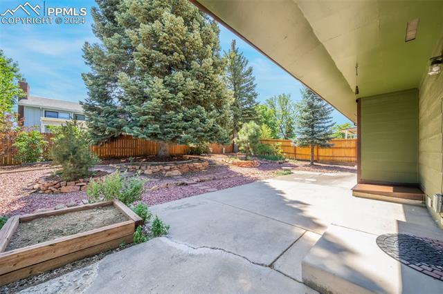 3055 W Westcliff Drive