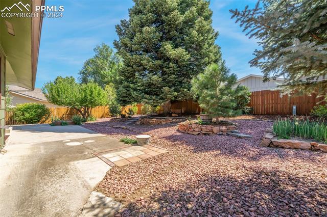 3055 W Westcliff Drive