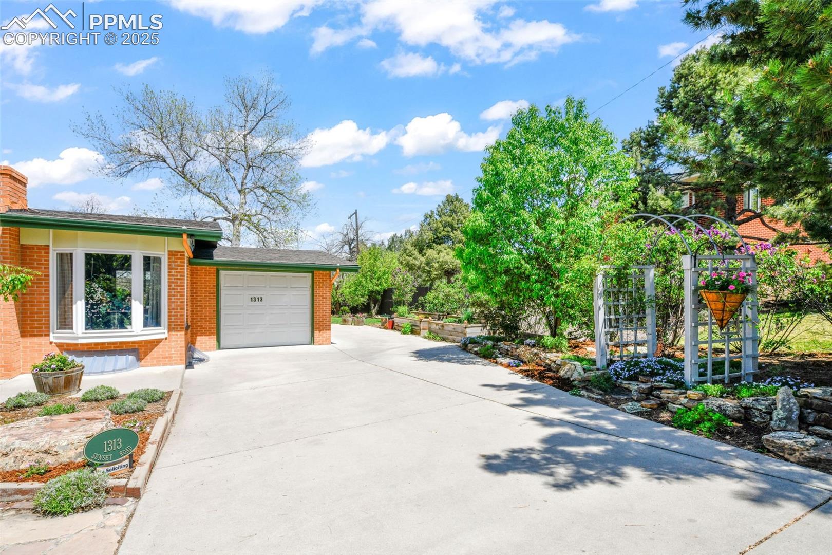 1313 Sunset Road