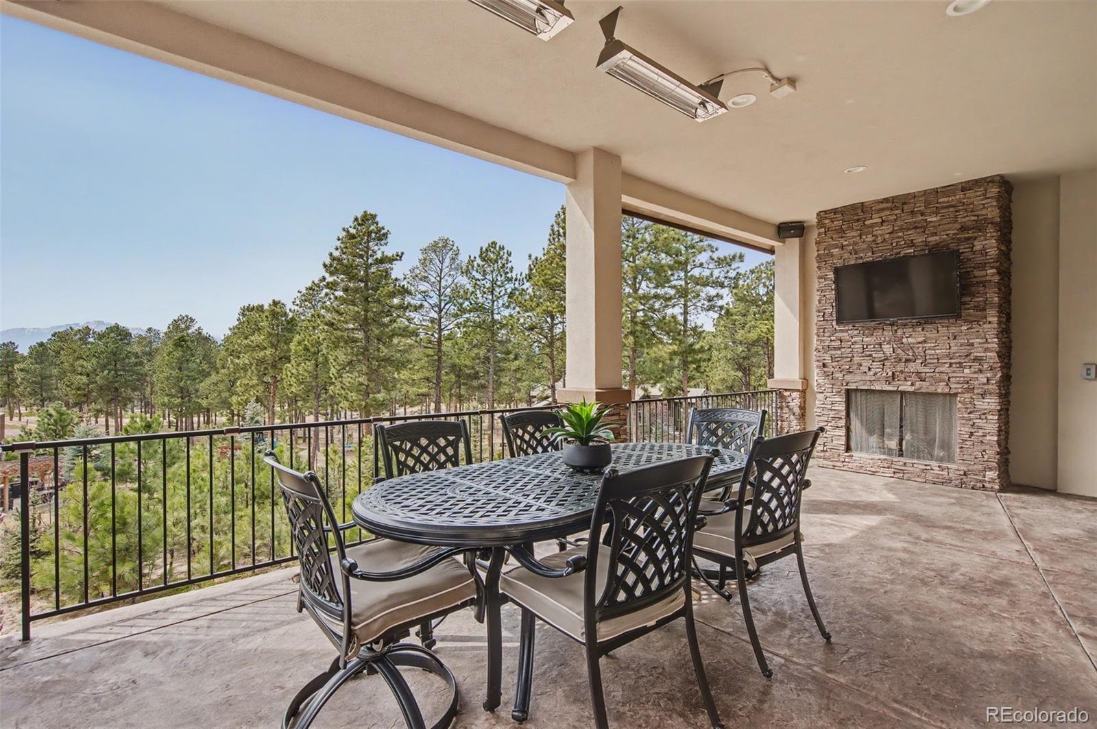 4255 Foxchase Way