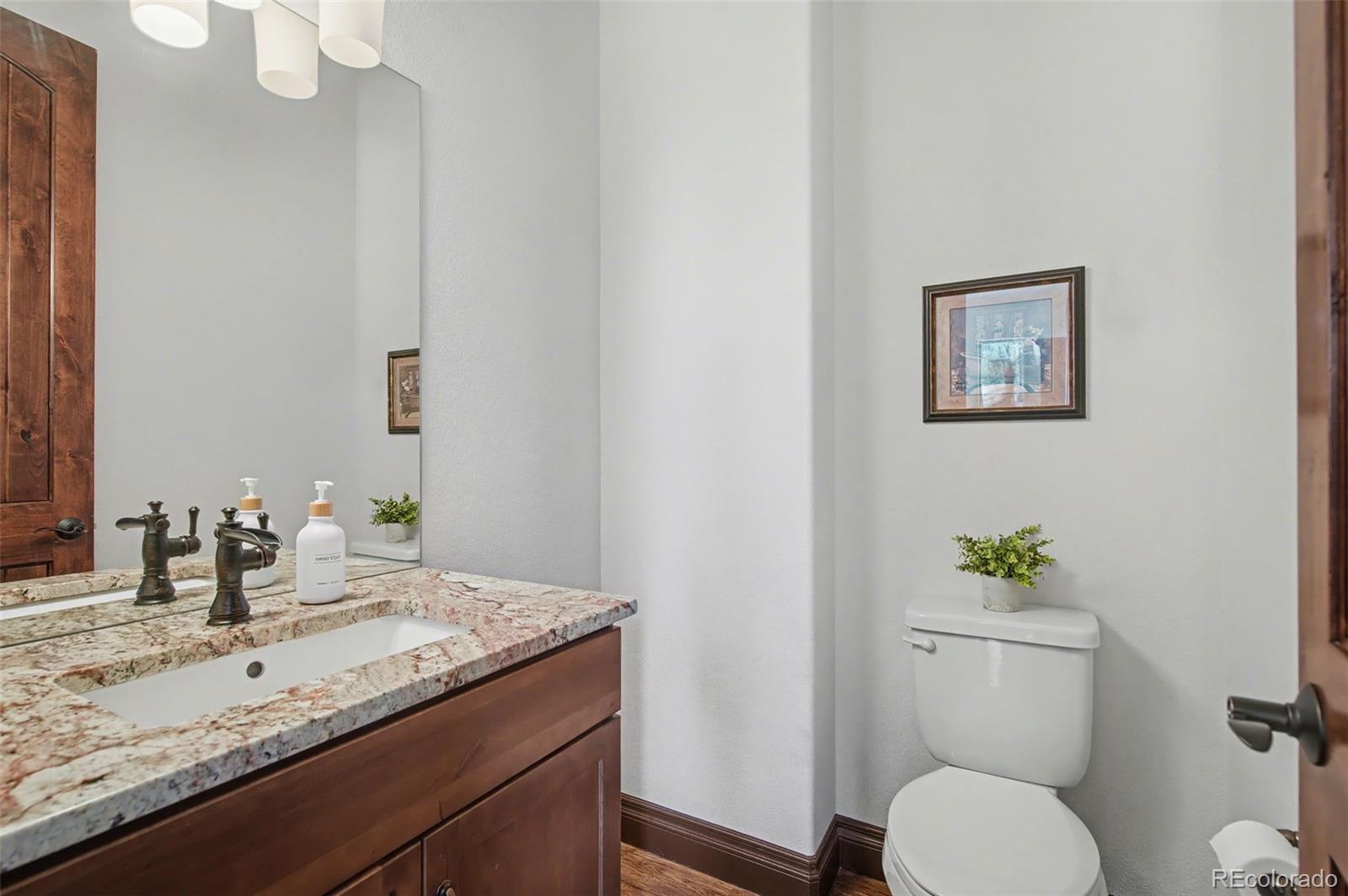 4255 Foxchase Way