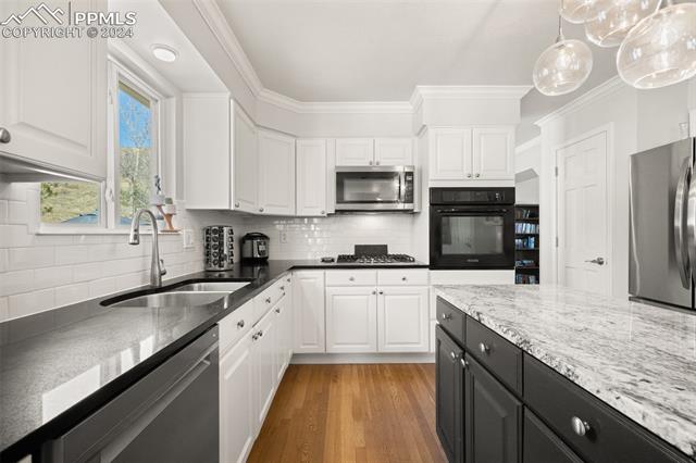 8450 Edgemont Way