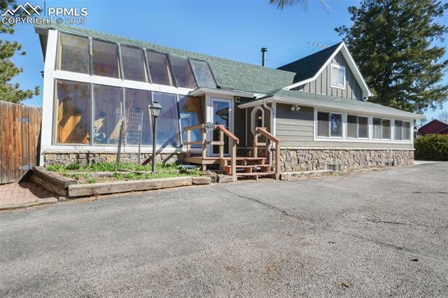 335 N Jefferson Street