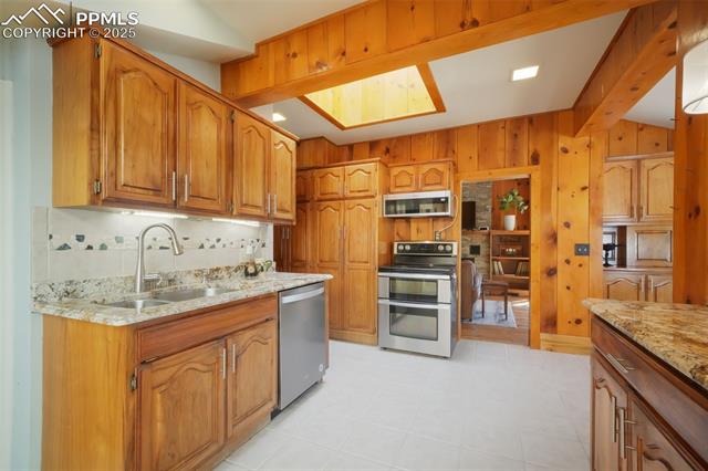 335 N Jefferson Street