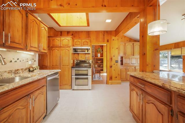 335 N Jefferson Street