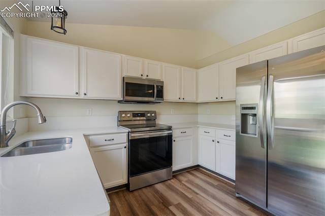 7334 Edgebrook Drive