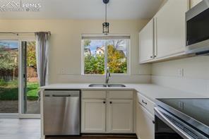 7334 Edgebrook Drive