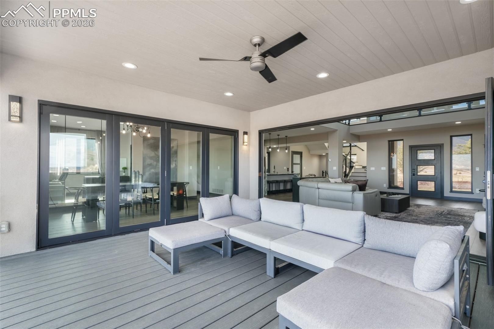 3655 Mesa Top Drive