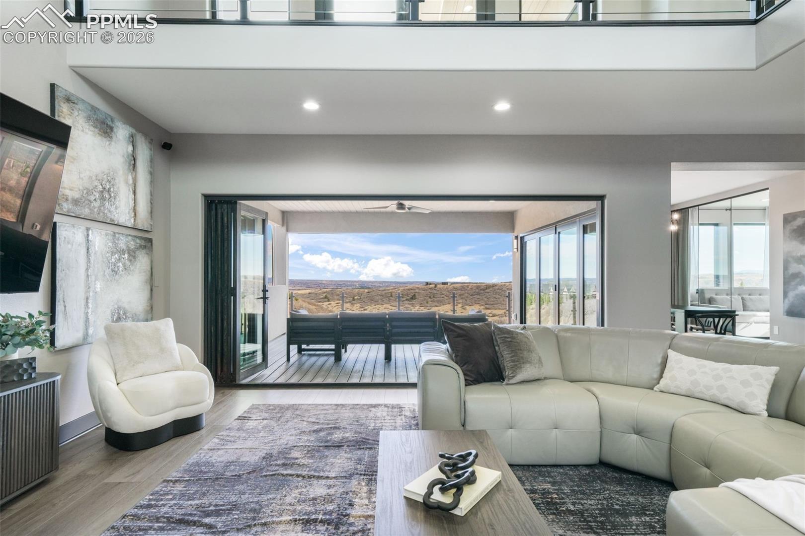 3655 Mesa Top Drive