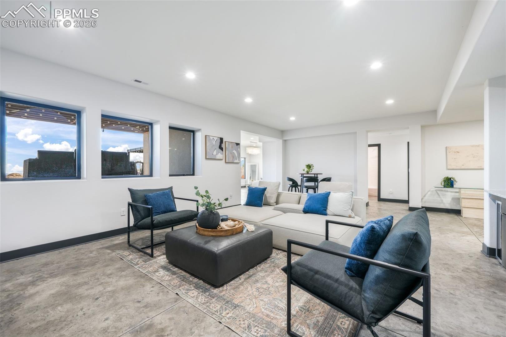3655 Mesa Top Drive