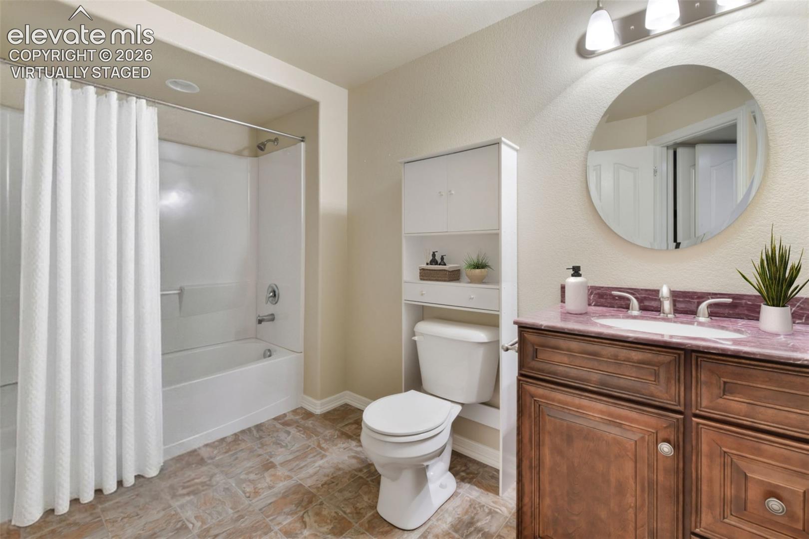 13867 Antelope Pass Place