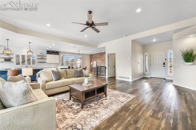 3215 Hollycrest Drive